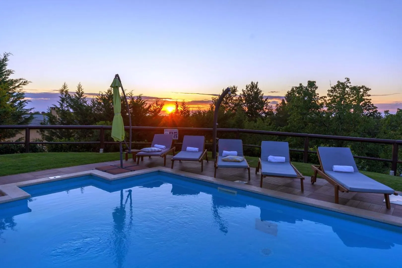 Rustic Eco Villa Baldasi With Pool In Vizinada