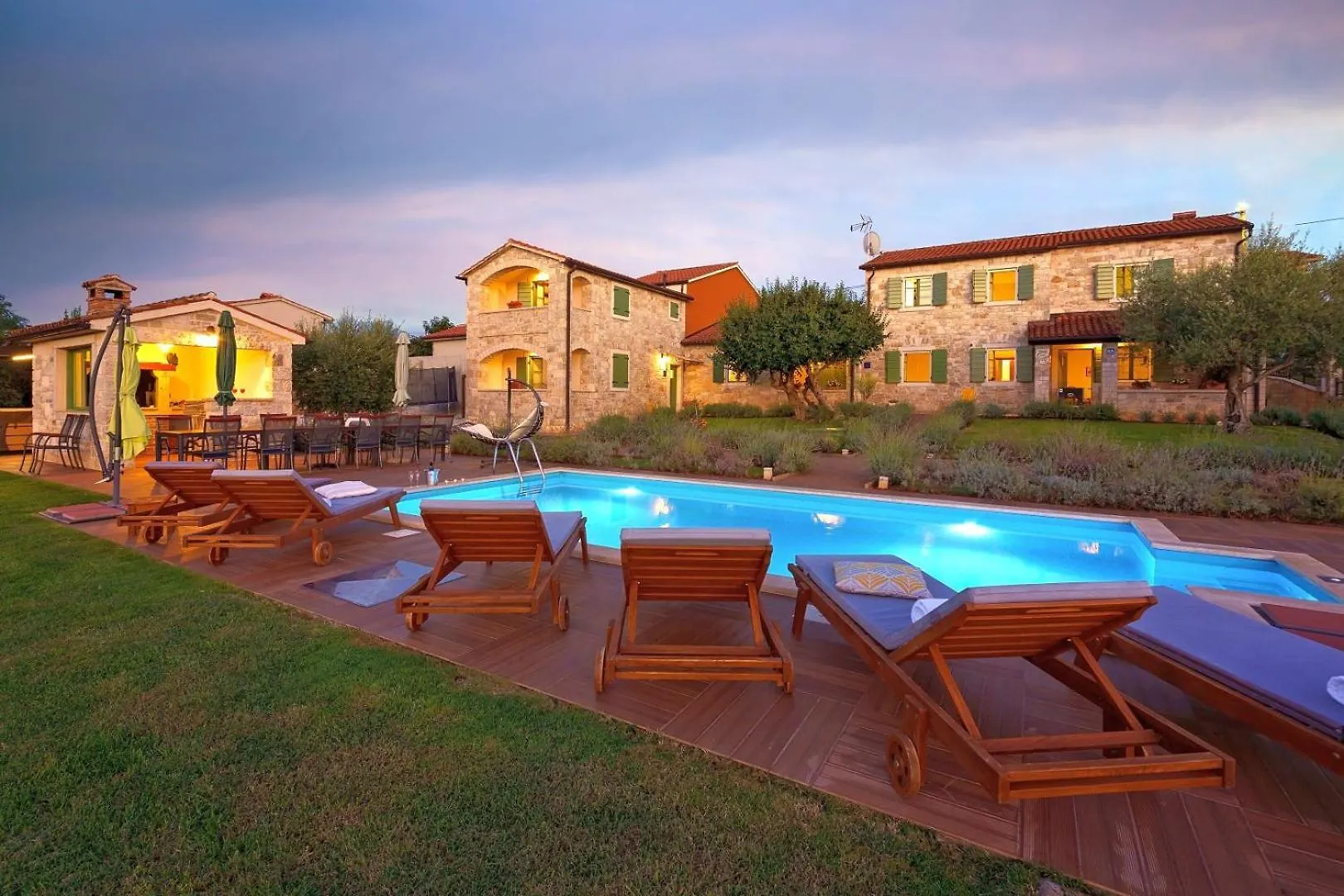 Rustic Eco Villa Baldasi With Pool In Vizinada
